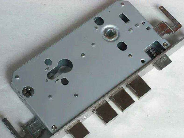 阿拉尔24小时上门开锁公司